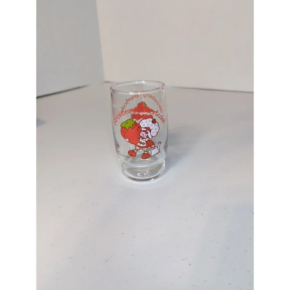Vintage 1980 Strawberry Shortcake 3.75” Drink Glass by American Greetings